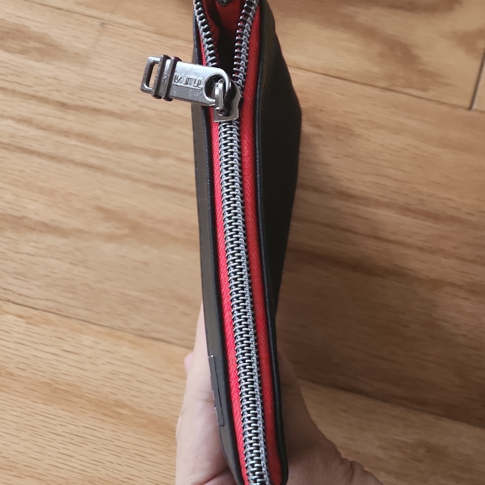 Tumi Black and Red Toiletry Bag Zipper Pouch - Picture 9 of 10
